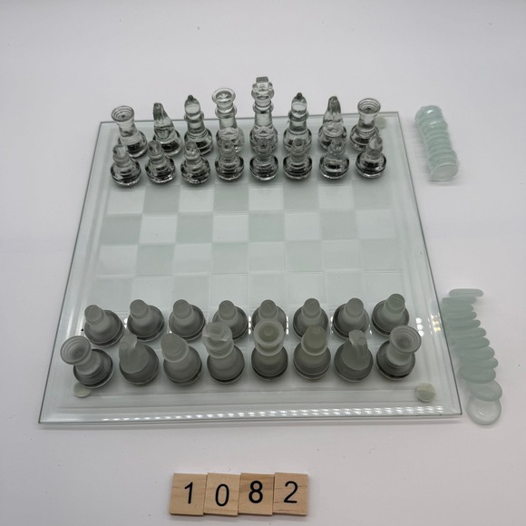 The Unbranded Brand Other - Complete Clear & Frosted Glass Chess Set with Board